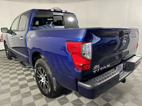 Used 2021 Nissan Titan SV w/ SV Convenience Package AWD/4WD image 27