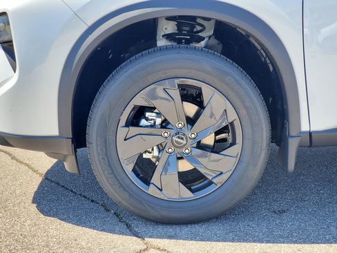 New 2026 Nissan Rogue SV AWD/4WD image 5