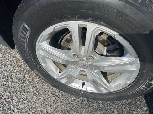 Used 2019 GMC Terrain SLE w/ Driver Convenience Package FWD image 7
