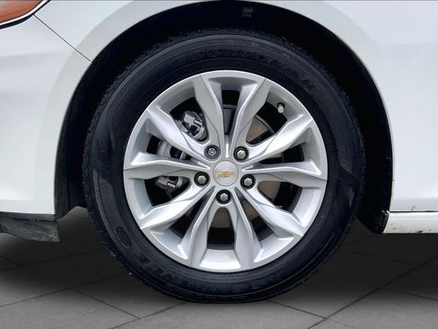 Used 2024 Chevrolet Malibu LT FWD image 11
