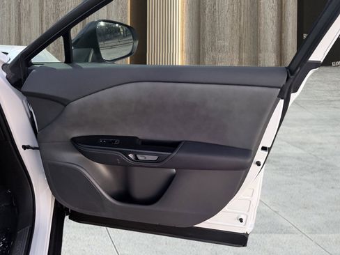 Used 2025 Lexus RZ 450e image 43