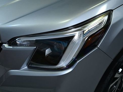 Used 2023 Subaru Forester Limited image 13