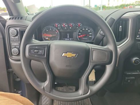 Used 2022 Chevrolet Silverado 2500 Custom w/ Custom Value Package AWD/4WD image 19