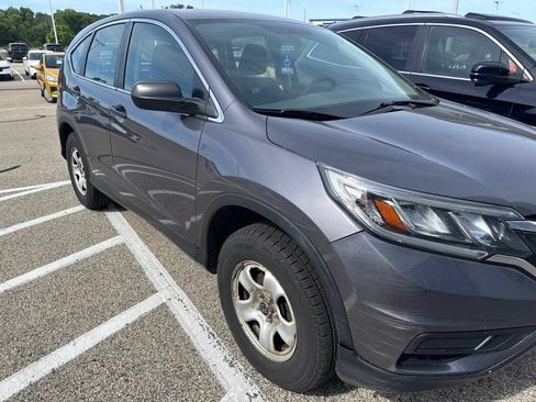 Used 2016 Honda CR-V LX image 2