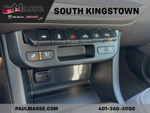 Used 2022 GMC Canyon Denali image 16