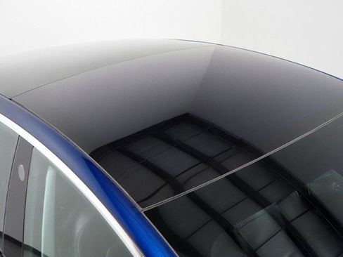 Used 2018 Tesla Model 3 image 5