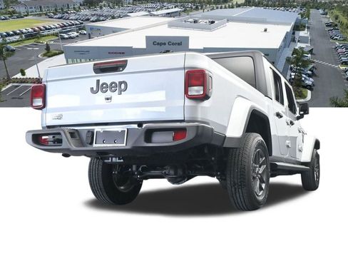 Certified 2024 Jeep Gladiator Sport image 52
