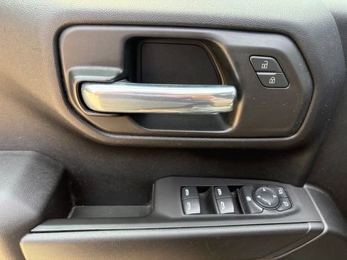 Used 2021 Chevrolet Silverado 1500 Custom AWD/4WD image 14
