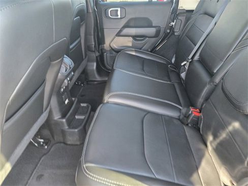 Used 2021 Jeep Wrangler Unlimited Sahara w/ Cold Weather Group image 14