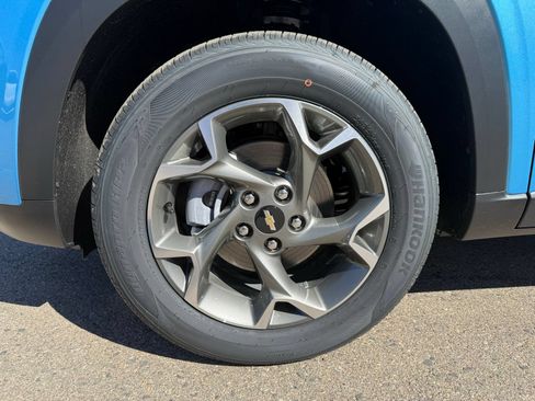 New 2026 Chevrolet Trax LT w/ LT Convenience Package FWD image 37
