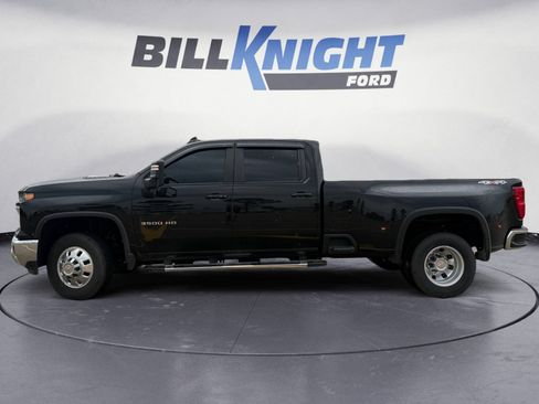 Used 2025 Chevrolet Silverado 3500 LT w/ All Star Edition AWD/4WD image 2