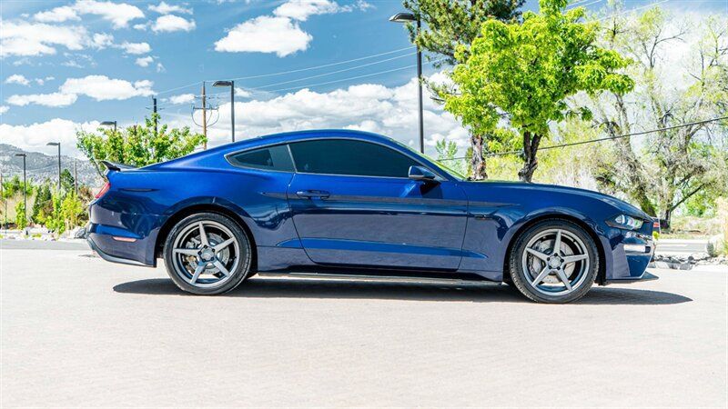Used 2018 Ford Mustang GT Premium RWD image 5