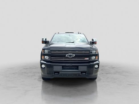 Used 2019 Chevrolet Silverado 2500 LT w/ Custom Sport Edition AWD/4WD image 12