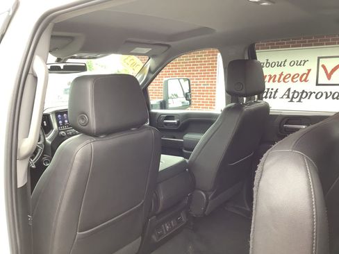 Used 2023 Chevrolet Silverado 2500 LTZ image 13