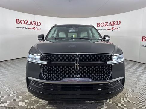 New 2025 Lincoln Navigator Reserve image 48