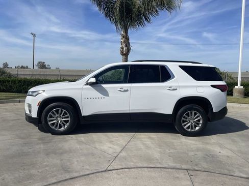Used 2023 Chevrolet Traverse LT FWD image 5