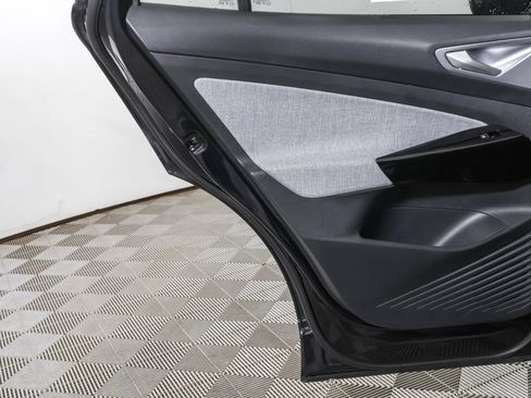 Used 2023 Volkswagen ID.4 2WD image 36