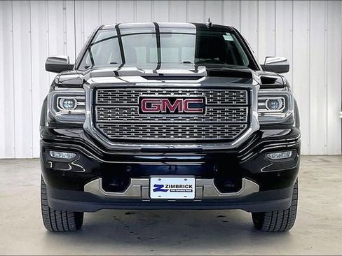 Used 2017 GMC Sierra 1500 Denali AWD/4WD image 3