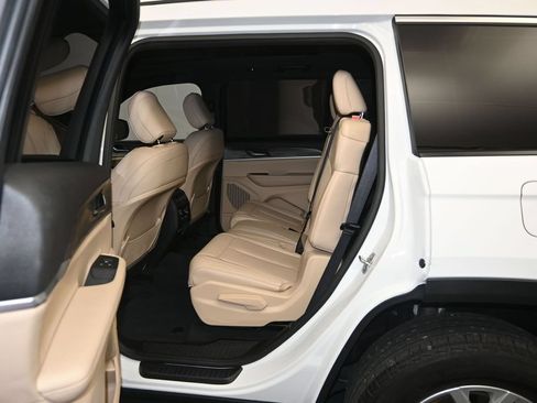 Used 2023 Jeep Grand Cherokee L Limited RWD image 24