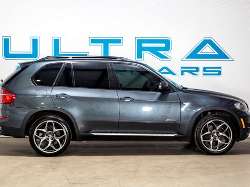 Used 2012 BMW X5 xDrive50i image 9