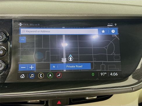Certified 2022 Buick Envision Essence w/ Technology Package I FWD image 16