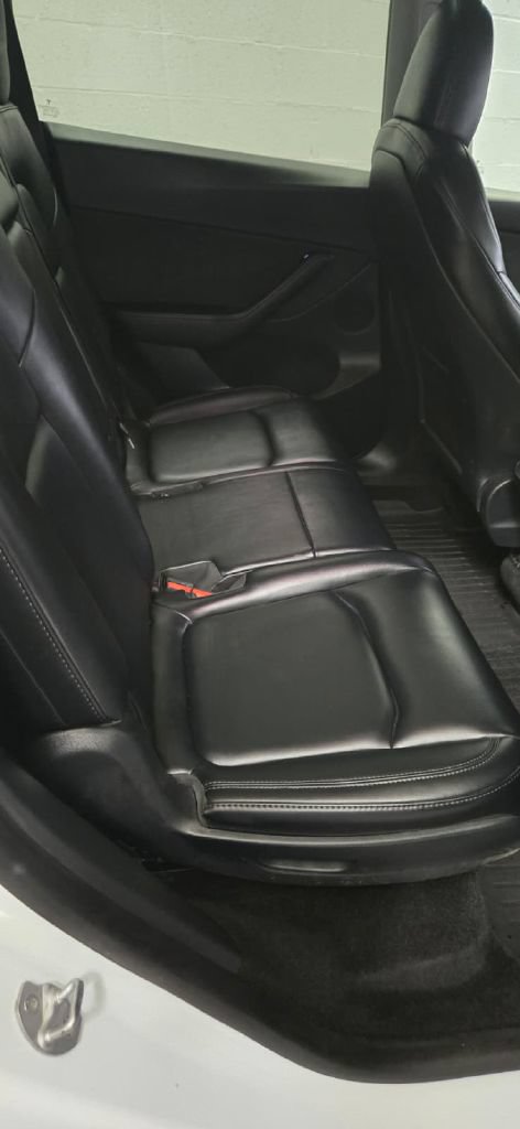 Used 2023 Tesla Model Y AWD image 10