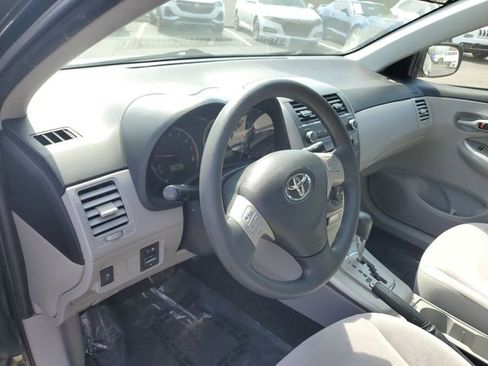 Used 2011 Toyota Corolla LE FWD image 18