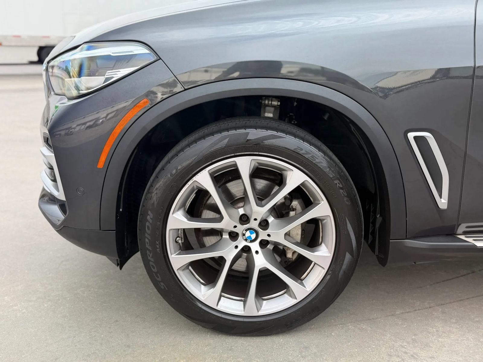 Used 2023 BMW X5 sDrive40i w/ Premium Package RWD image 14