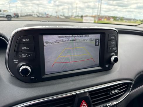 Used 2020 Hyundai Santa Fe SE FWD image 16