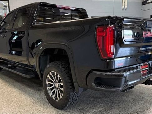 Used 2020 GMC Sierra 1500 AT4 w/ AT4 Premium Package AWD/4WD image 4
