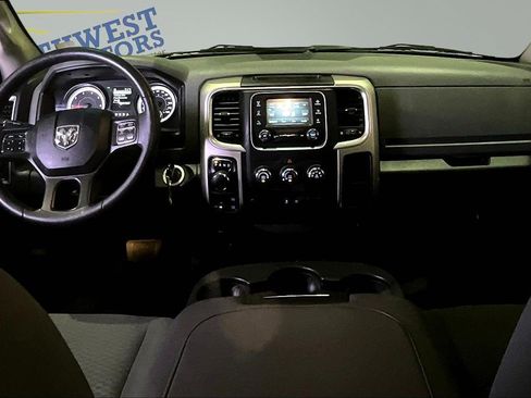 Used 2020 RAM 1500 Classic SLT AWD/4WD image 9