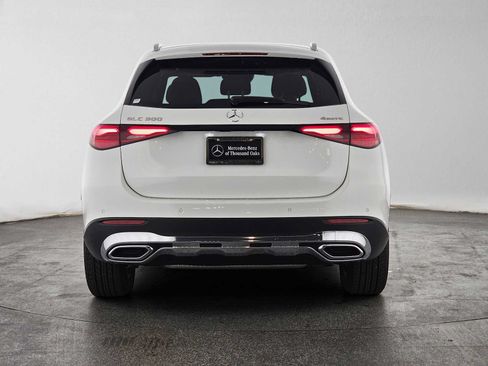 Used 2026 Mercedes-Benz GLC 300 4MATIC image 4