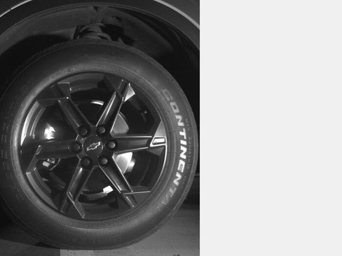 Used 2025 Chevrolet Blazer LT w/ Midnight/Sport Edition FWD image 9