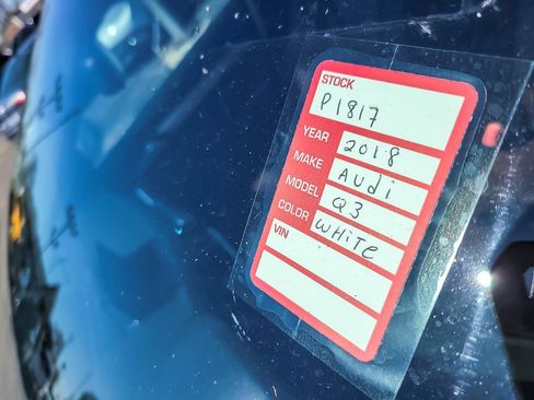 Used 2018 Audi Q3 2.0T Premium w/ Convenience Package image 25