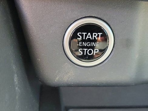 Used 2023 Nissan Rogue SV FWD image 28