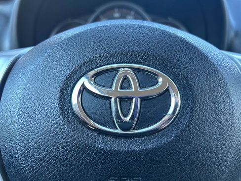 Used 2012 Toyota Yaris LE image 30