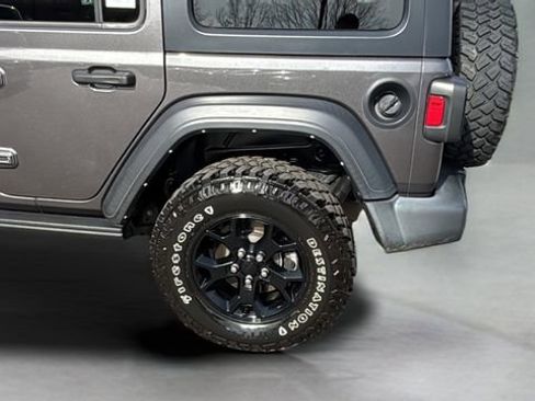 Used 2021 Jeep Wrangler Unlimited Willys image 32