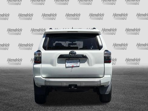 Used 2017 Toyota 4Runner TRD Off-Road AWD/4WD image 6
