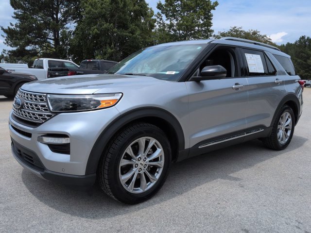 Certified 2022 Ford Explorer Limited w/ Equipment Group 301A RWD image 8