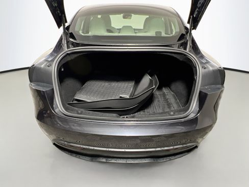 Used 2025 Tesla Model 3 RWD image 33