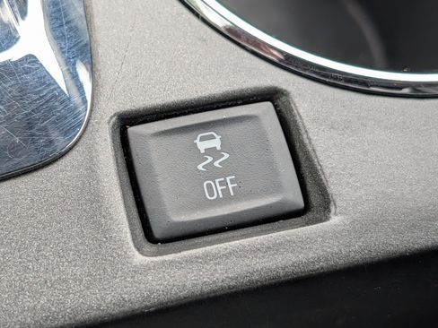 Used 2017 Chevrolet Equinox LT w/ Convenience Package AWD/4WD image 32