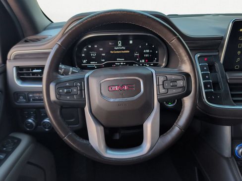 Used 2023 GMC Yukon XL SLT AWD/4WD image 12