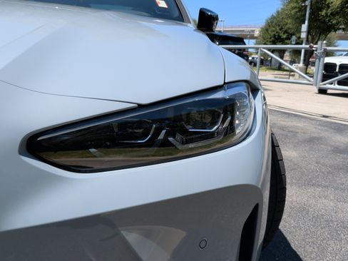 Used 2022 BMW M4 xDrive Competition w/ Executive Package AWD/4WD image 3