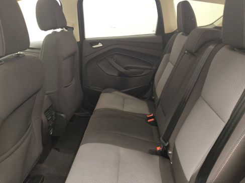 Used 2017 Ford Escape SE FWD image 18