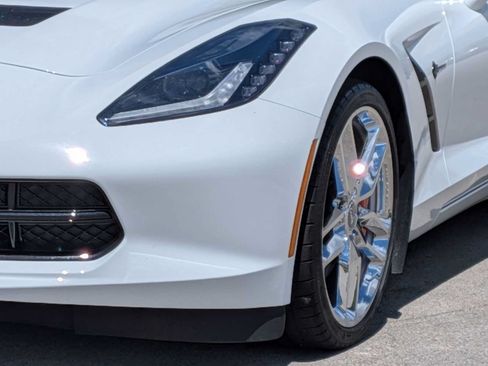 Used 2017 Chevrolet Corvette Stingray Coupe w/ Carbon Flash Badge Package RWD image 10