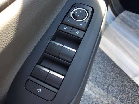 New 2026 Toyota Prius XLE image 18