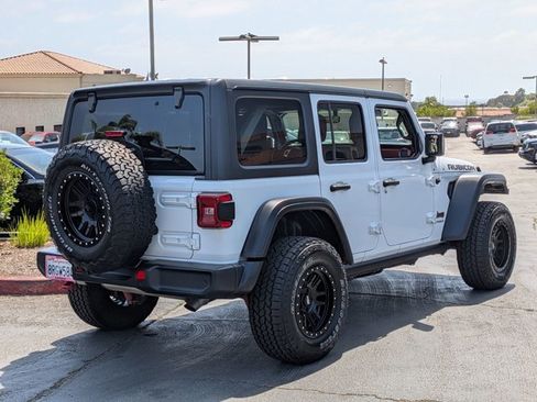 Used 2020 Jeep Wrangler Unlimited Rubicon AWD/4WD image 6