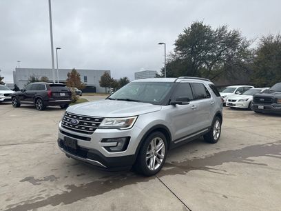 Used 2017 Ford Explorer XLT w/ Equipment Group 202A