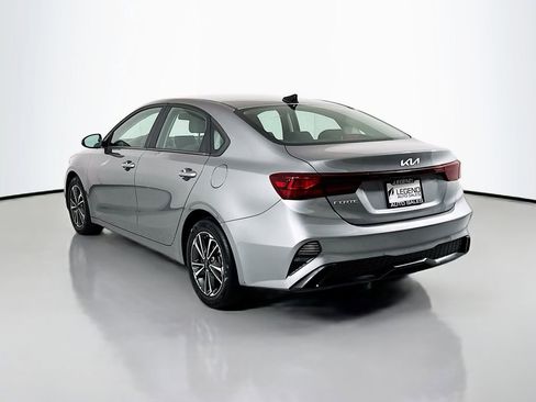 Used 2022 Kia Forte LXS image 5