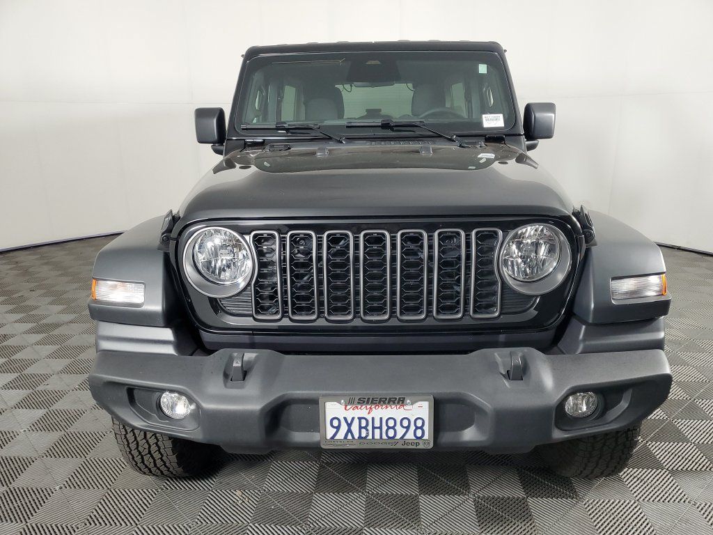 Used 2026 Jeep Wrangler Unlimited Sport AWD/4WD image 9